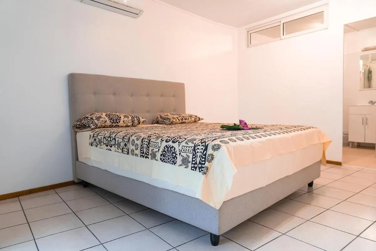 Grand F4, Papeete Frant De Mer Teava 0*, Papeete (Tahiti)